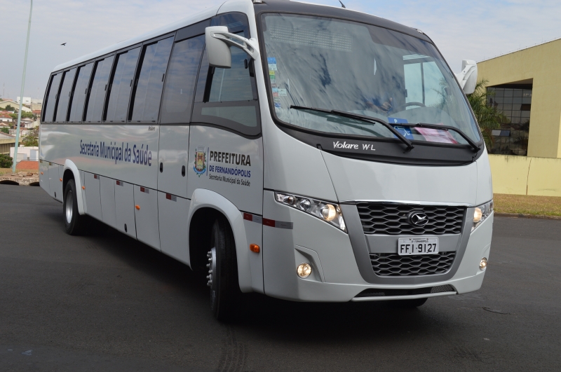 Novo ônibus começa transportar pacientes da Saúde de Fernandópolis