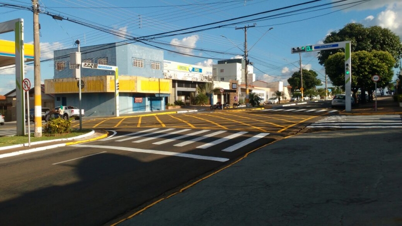 Secretaria de Trânsito melhora sinalização em cruzamentos semafóricos