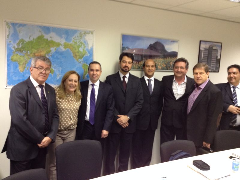 ZPE: Ana Bim e Zambon participam de reuniões em SP e expõem edital